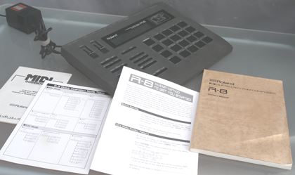 Roland-R-8 boxed with ALL ELEVEN CARDS!